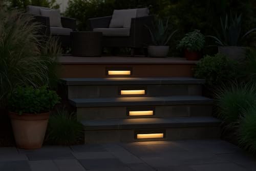 hinkley landscape lighting taper wide horizontal 12v deck, close-up detail