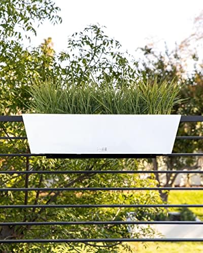veradek pure series railing planter - tapered window, close-up detail