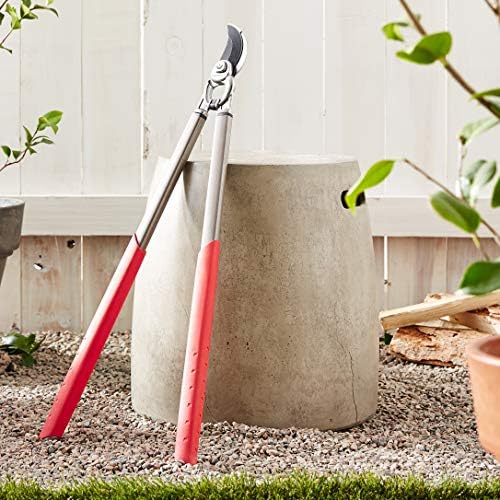 corona sl 7280 forged pro cut bypass lopper shown in use