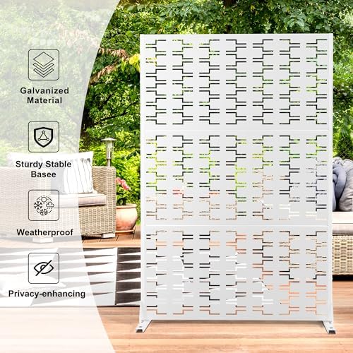 elevens metal outdoor privacy screen, freestanding outdoor divider, close-up detail