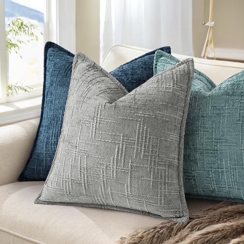 decoruhome chenille decorative throw pillow covers 20x20 set, front angle view