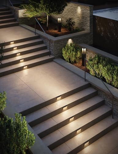 hinkley taper 12v integrated led horizontal step light shown in use