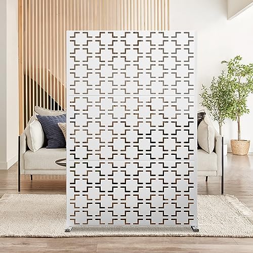 elevens metal outdoor privacy screen, freestanding outdoor divider shown in use
