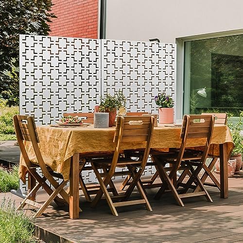 elevens metal outdoor privacy screen, freestanding outdoor divider, side view