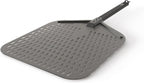 Ninja Woodfire OO101UK Pizza Peel for Outdoor Oven, Lightweight Perforated, Rust-Resistant for 30cm Pizzas, Black, BBQ or Grill, XSKOOVPZPLEUK | Perforated, rust-resistant, for pizzas 30 cm, black, can be used for barbecues or grills, XSKPZPLEU