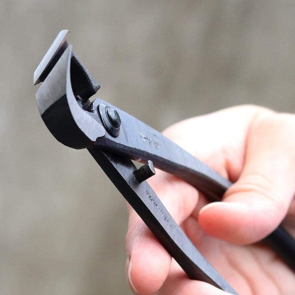 Wazakura Japanese Bonsai Tool Kit Made in Japan - Satsuki Scissors 7inch(180mm) + Concave Branch Cutter 8inch(200mm) Gift Box Set