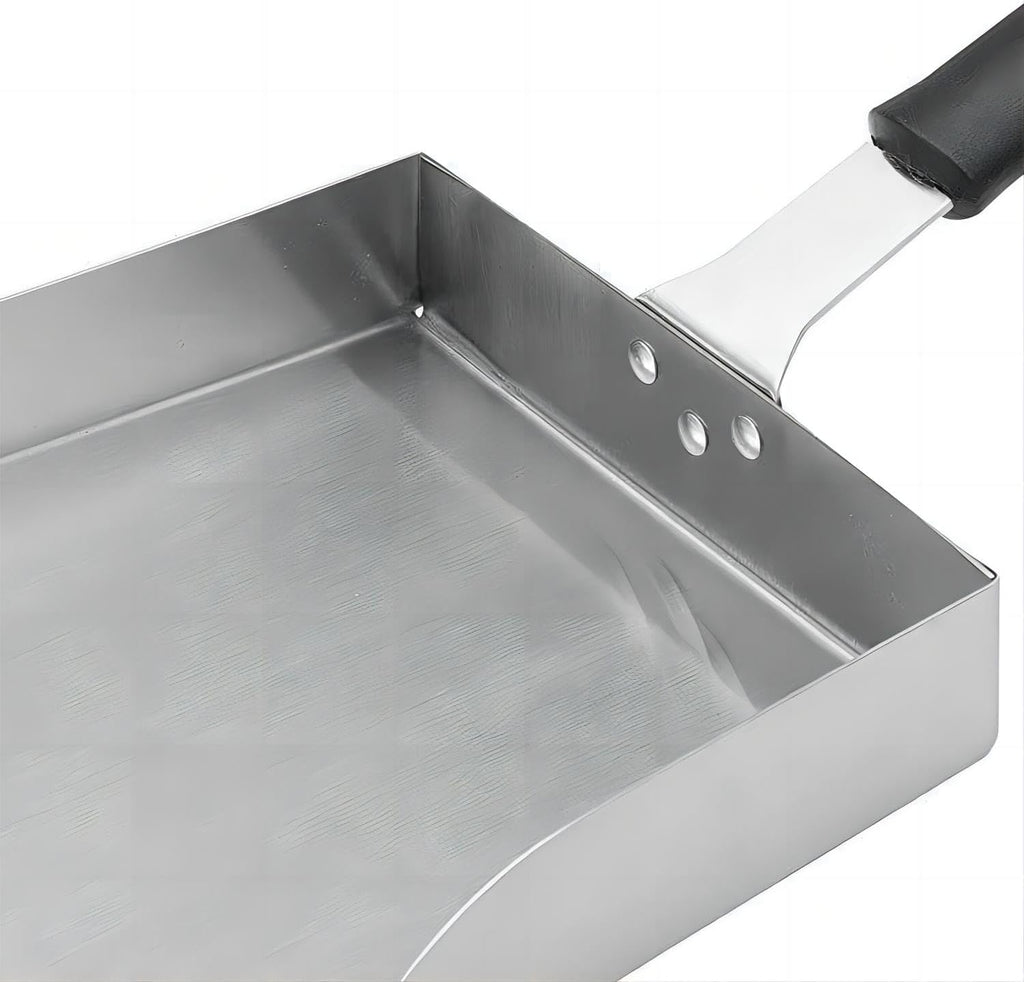 Large Griddle Scoop, for 4-5 people | 7.6in wide · Stainless steel · Heat-resistant handle · For Blackstone & flat top grill · Dishwasher safe