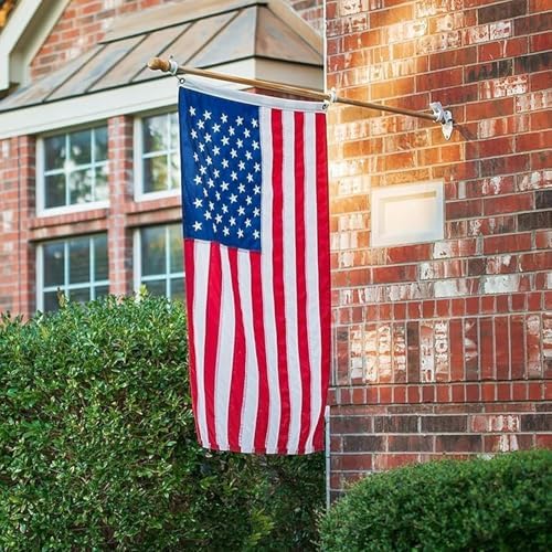 american flag 5x8 ft: long lasting and heavy on a desk or shelf