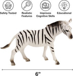 100piece set of animals figures & accessories, close-up detail