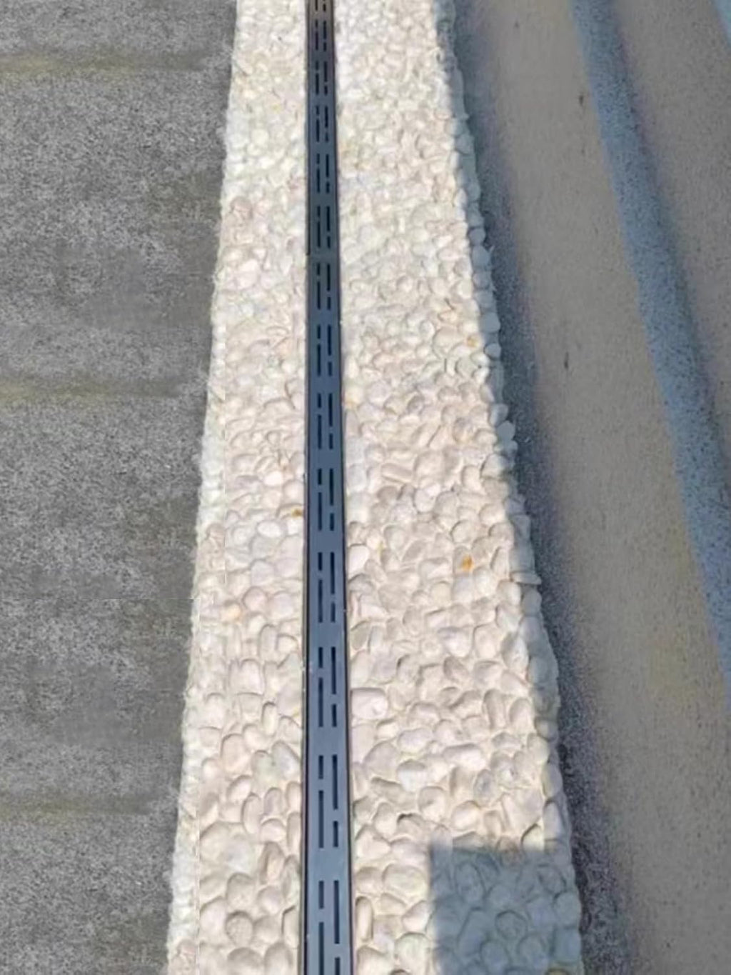 French Drain Kit - 6.5ft Mini Underground Water Drainage System Outdoor Concrete Trench Gutter with 304 Stainless Steel Grate Cover Black Design for Patios and Yards