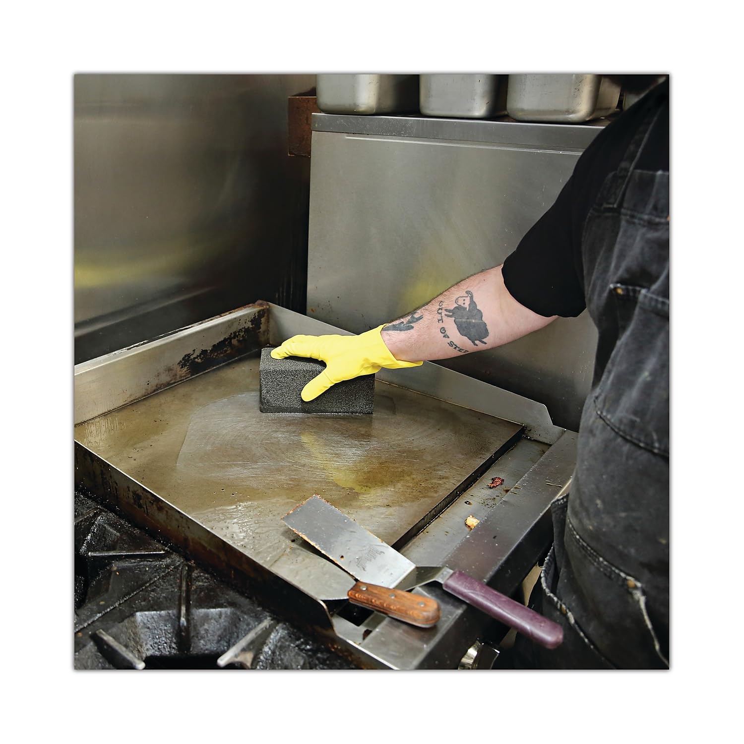 3M Grill-Brick Grill Cleaner GB12, 12 Pack of 3.5 in x 4 in x 8 in Bricks, Heavy Duty, Cleans Away Carbonized Grease and Oil, Flat Top Griddle Cleaning, Commerical Kitchen