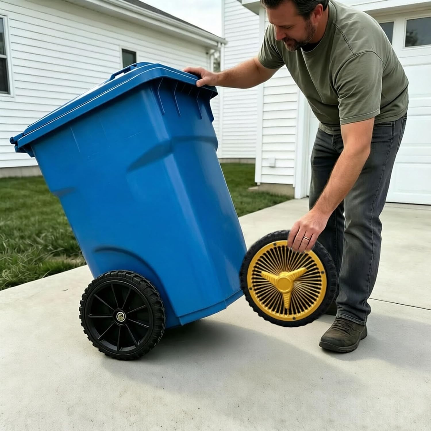 Trash Can Wheel Rims Set of 2, Decorative Trash Can Wheel Covers for Garbage Bins, Green Wheel Rim Decor for Outdoor Trash Can Wheels, Garage Patio Home Decor Accessories (Gold)