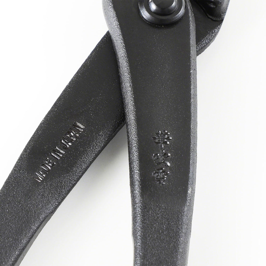 wazakura bonsai wire tool set, wire cutter and, close-up detail