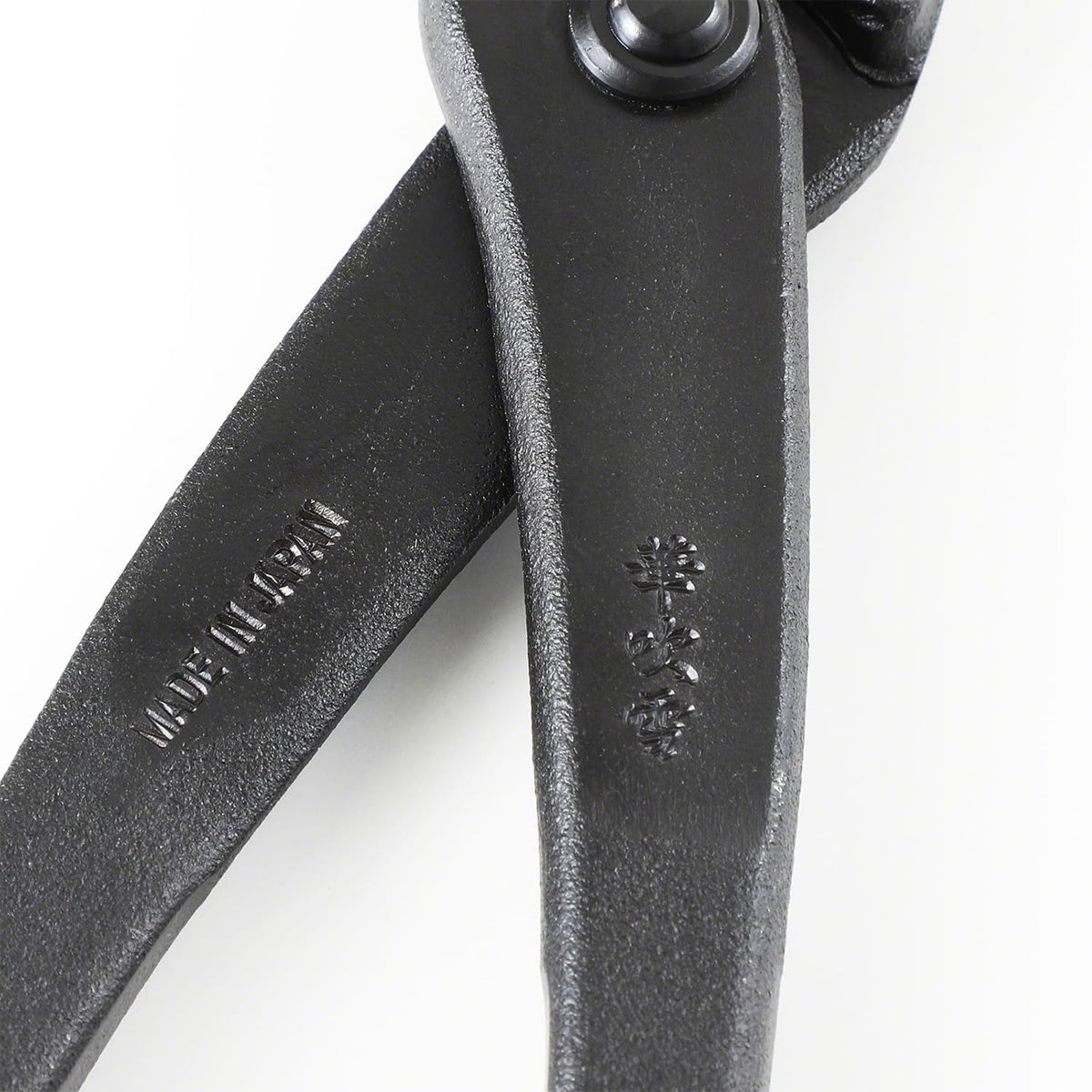 wazakura bonsai wire tool set, wire cutter and, close-up detail