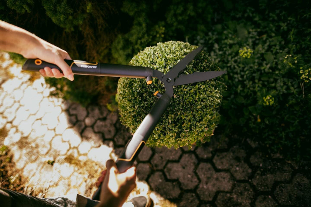 Fiskars SingleStep Hedge Shear Wavy Blade HS22 114730