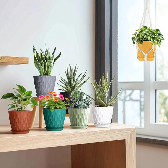 7 inch Plant Pots for Indoor Outdoor Plants, 5 Pack Thick Flower Pots with Drainage Holes and Saucers, 3D Modern Wave Texture Plastic Planter Pots for House Plants, Black