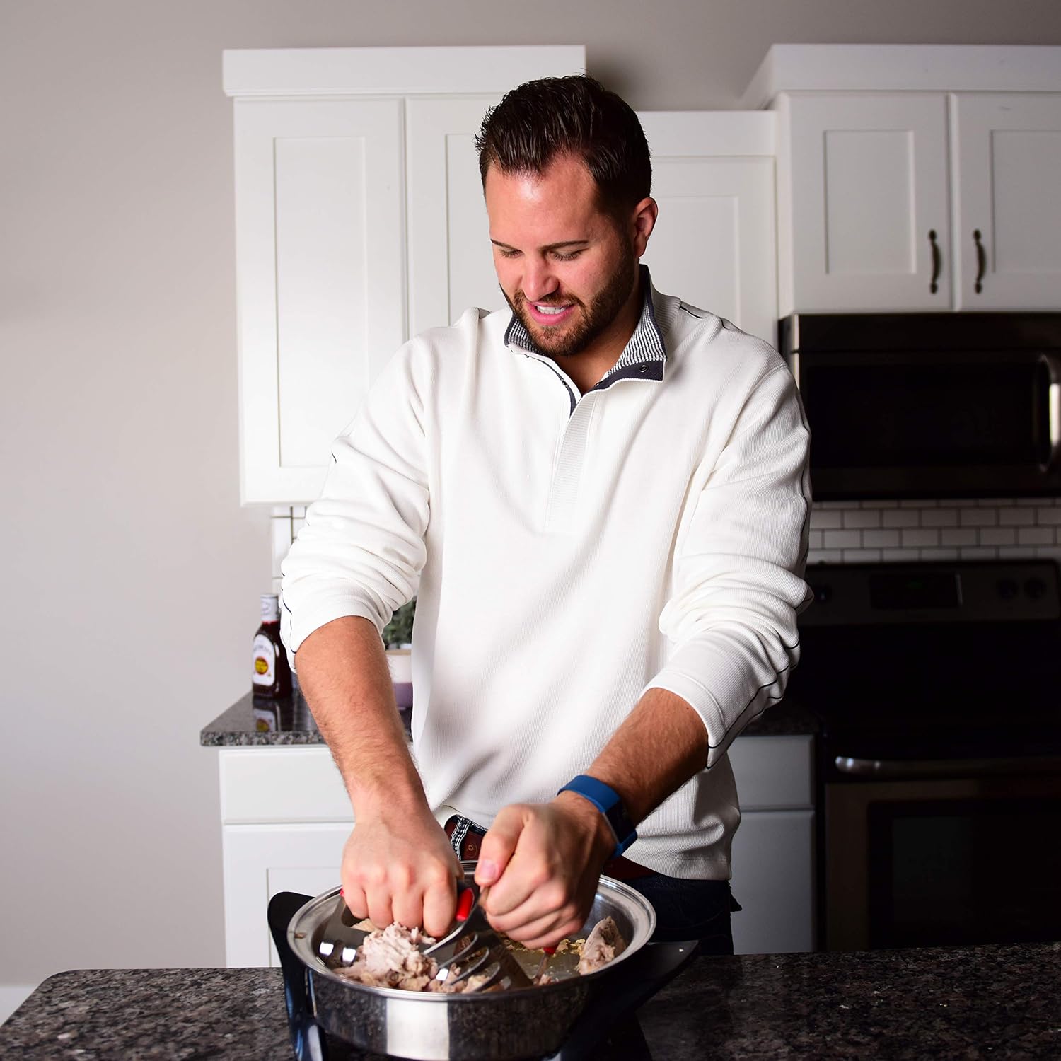 Meat Claws Stainless Steel - Premium high-grip soft-touch rubber handles for ultimate comfort! 100% dishwasher safe, shreds Pulled Pork and BBQ Meat effortlessly!