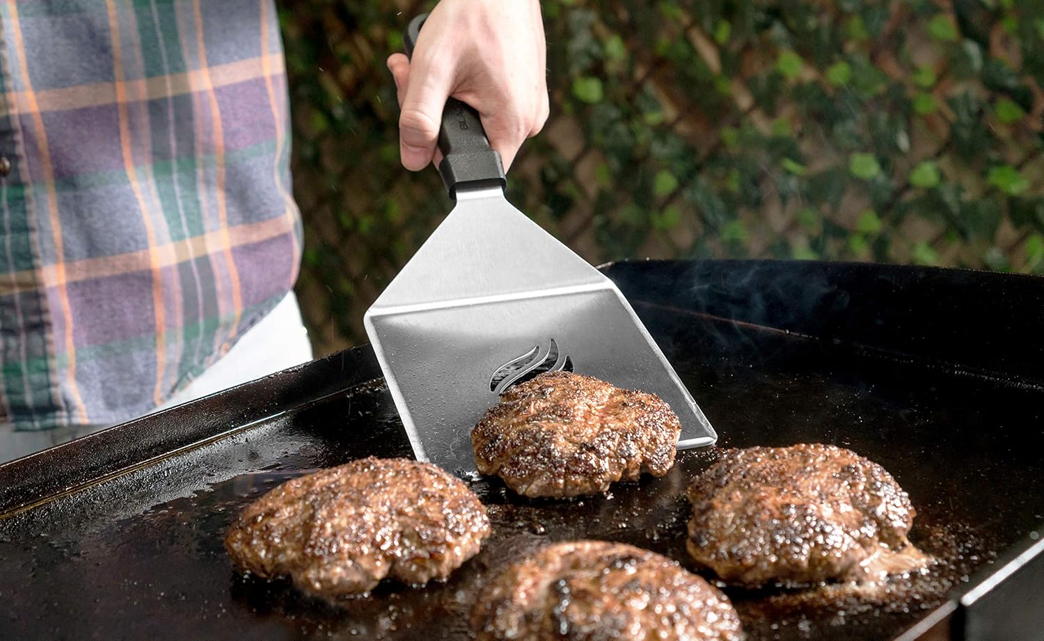 BLACKSTONE 5047 Burger Spatula Heavy Duty Plastic Handle Large Stainless Steel Food Grade Flat Top Griddle Accessories-Hamburger Pancake Flipper– Grill Scraper Utensil for Home Kitchen Restaurants