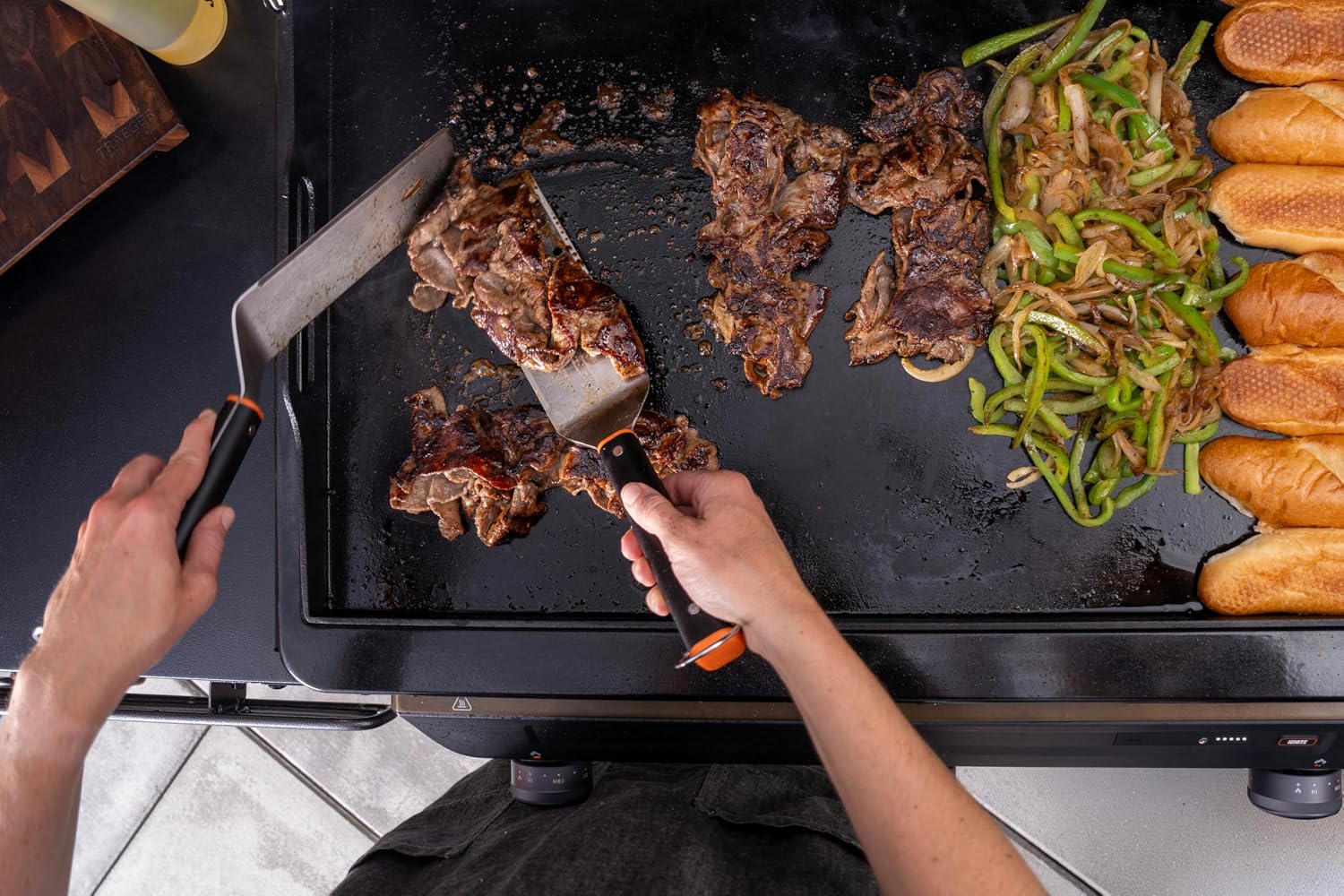 Traeger Grills Flat Top Spatula 2-Pack – Heavy-Duty Stainless Steel Solid & Slotted Griddle Spatulas for Flipping, Searing & Serving, Dishwasher-Safe