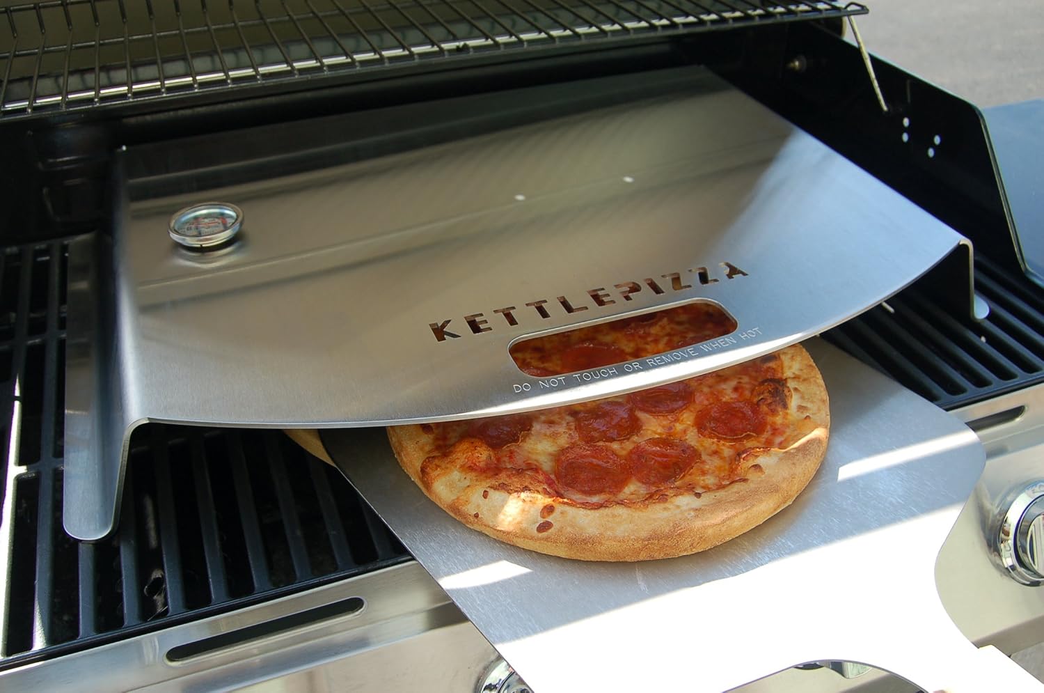 KettlePizza Gas Pro Deluxe Pizza Oven Kit - KPD-GP
