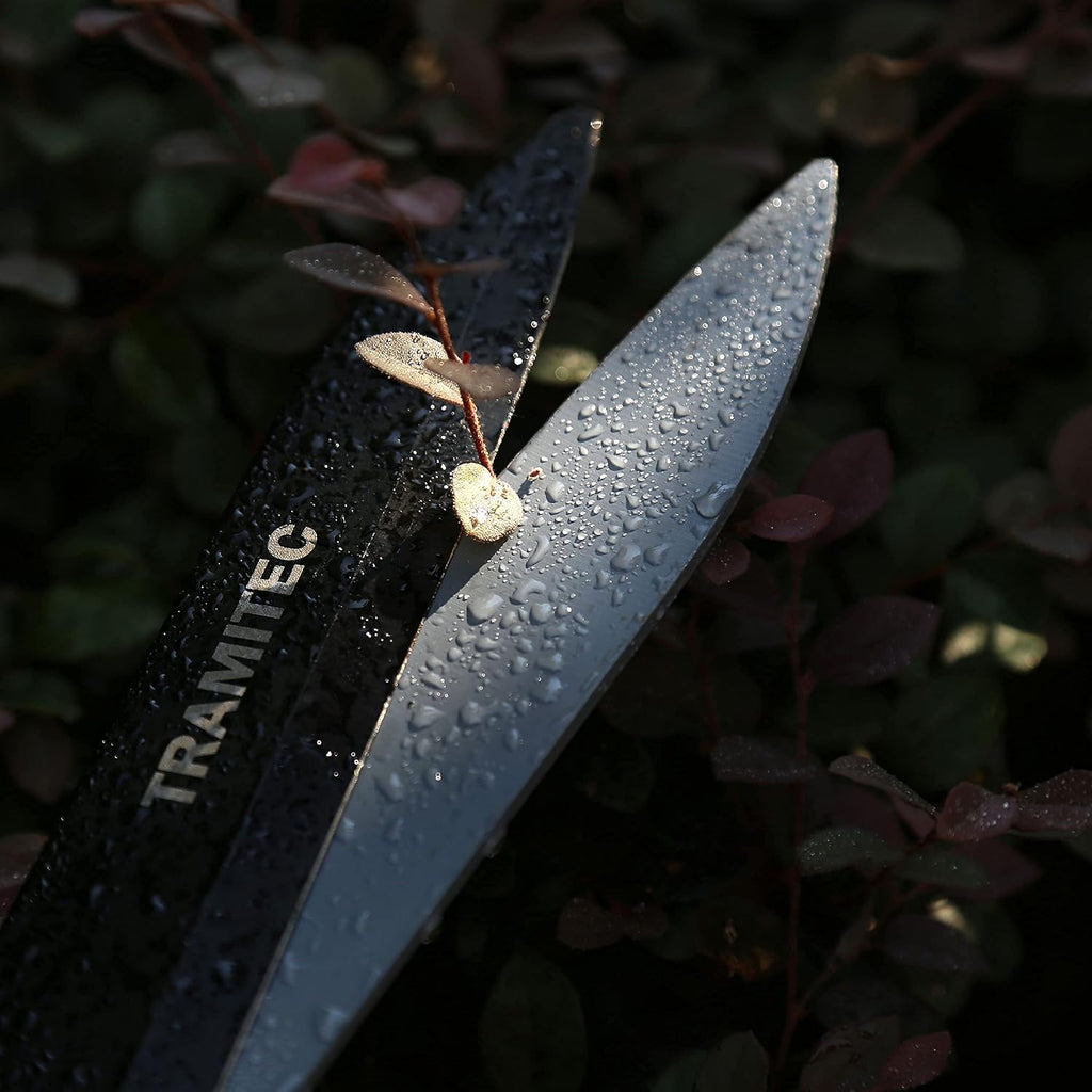 Garden Hedge Shears, Manual hedge Clippers for Shaping Shrubs and Trimming Bushes. Hedge Clippers & Shears made with Durable Carbon Steel Blades, Shock-Absorbing Bumpers and Comfort Grips.