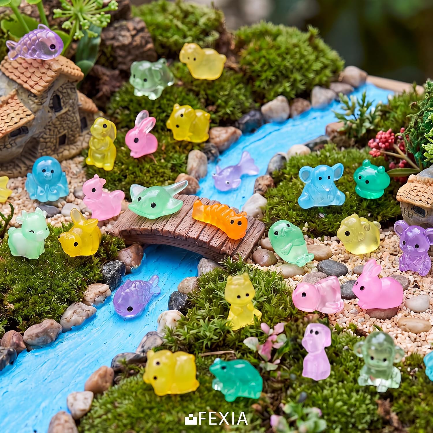 FEXIA 100PCS Mini Resin Animal Mystery Blind Bags for Fairy Garden Luminous | Individually Wrapped Blind Bags, Premium & Safe Resin Figurines, Mini Collectible Animals for Classroom Prizes & DIY Crafts