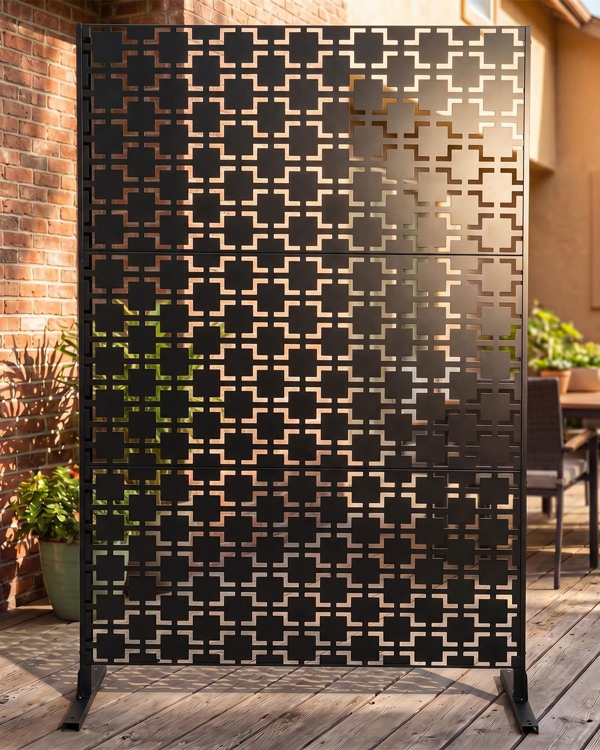 metal privacy screen, 48" w x 75" h, main product view