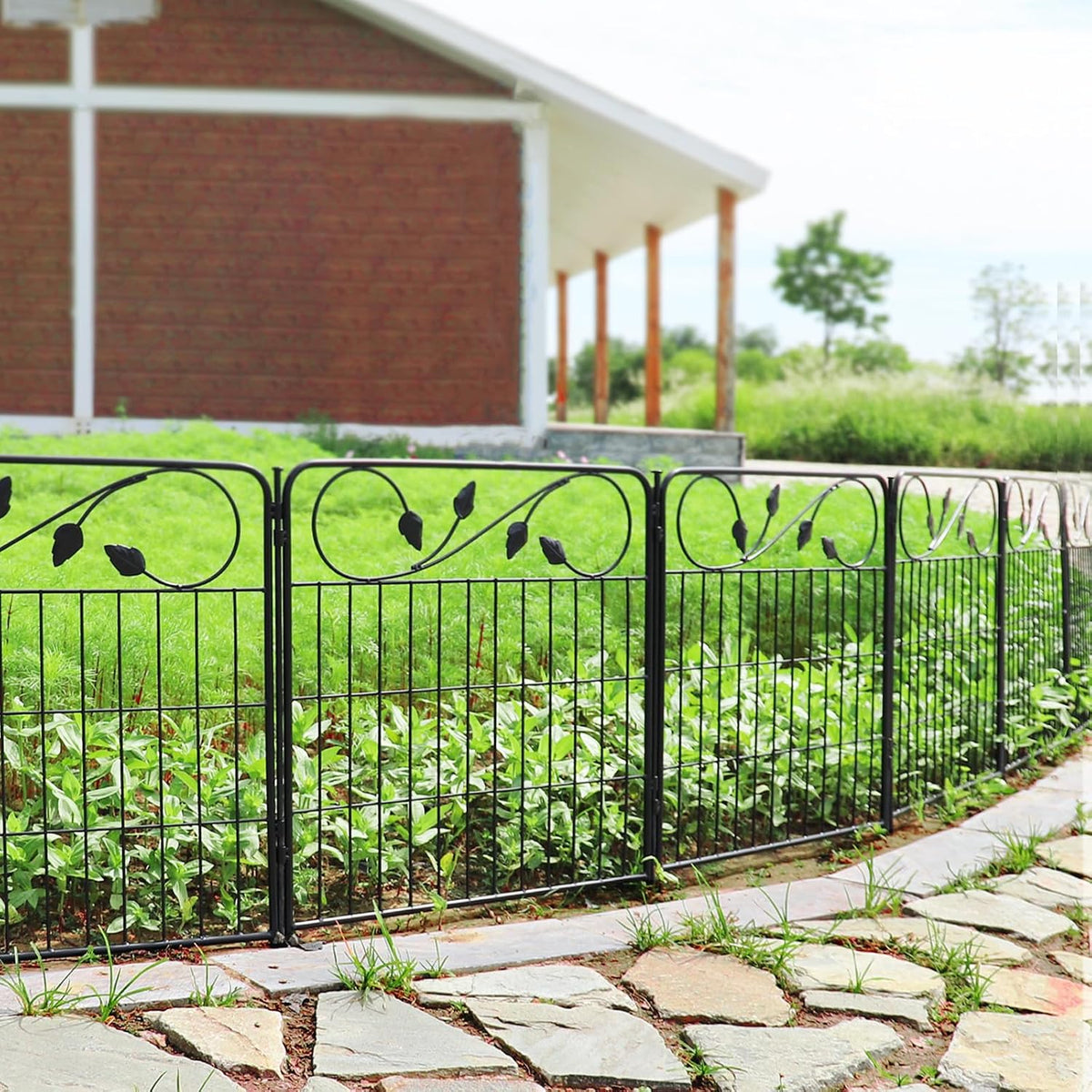 decorative black garden fencing 24in(h)x16ft(l) 8 panels metal, main product view