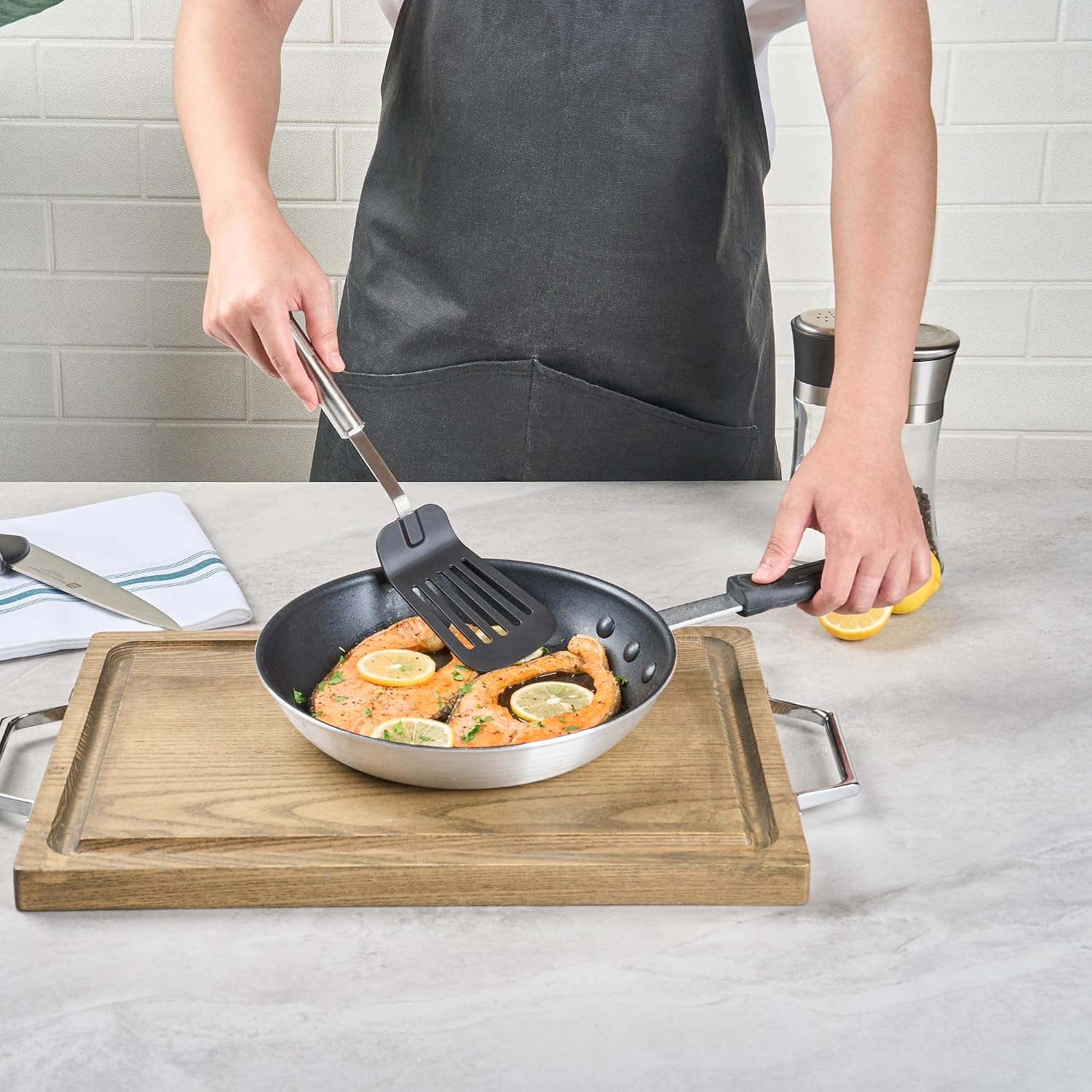 Restaurantware Nylon Slotted Turner - 6 Pack - German Standard Large Kitchen Spatula with Stainless Steel Handle, Non-Stick Safe, Dishwasher Safe - Heat-Resistant Slotted Spatula for Eggs, Fish