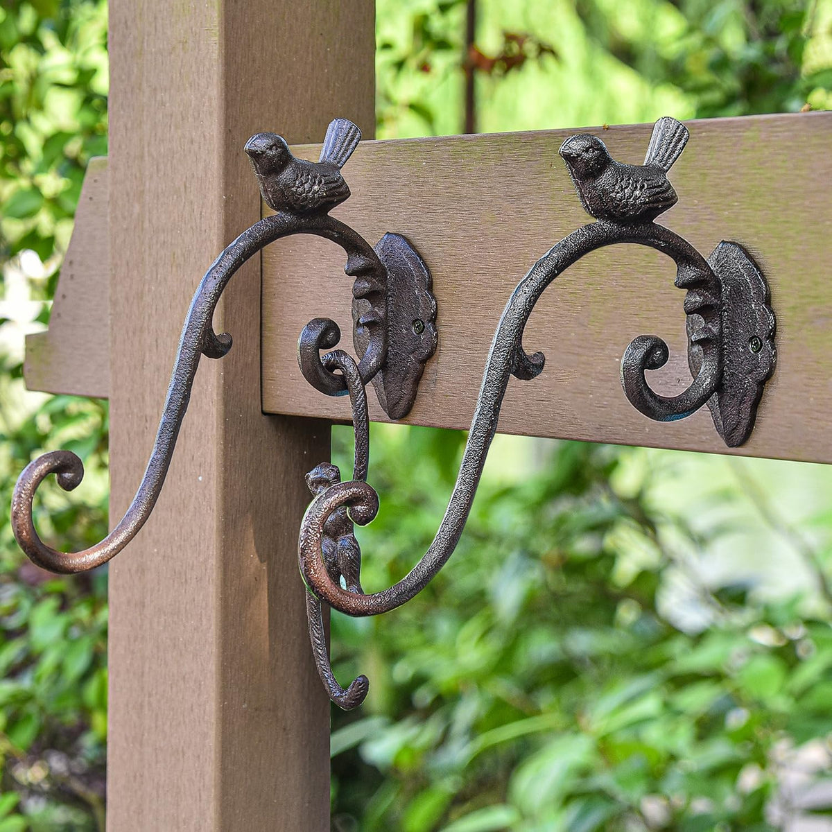 sungmor cast iron plant hanger wall hooks, close-up detail