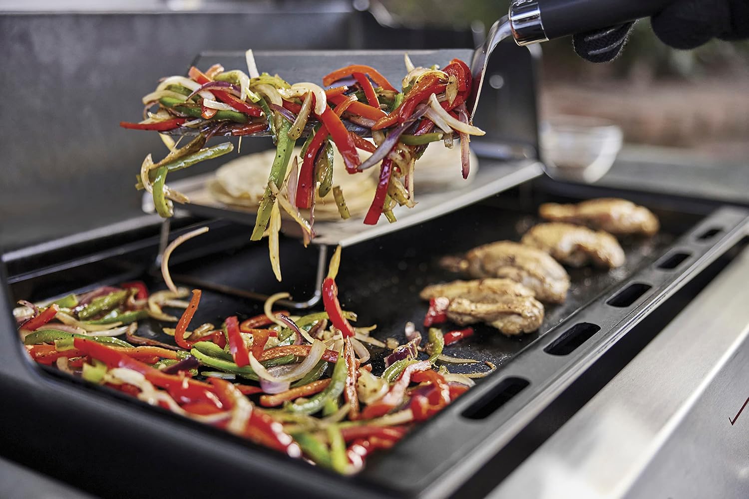 Weber® Rust‑Resistant Griddle Insert | Fits Searwood® & Select Large Spirit® Grills, Pre-Seasoned Carbon-Steel Griddle Insert for Outdoor Flat-Top Cooking