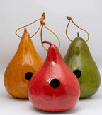Natural Gourd Birdhouses Set of 3 – Hanging Bird Houses for Wrens & Small Birds, 1.5 Inch Entrance, Outdoor Nesting Gourds, Weather-Sealed