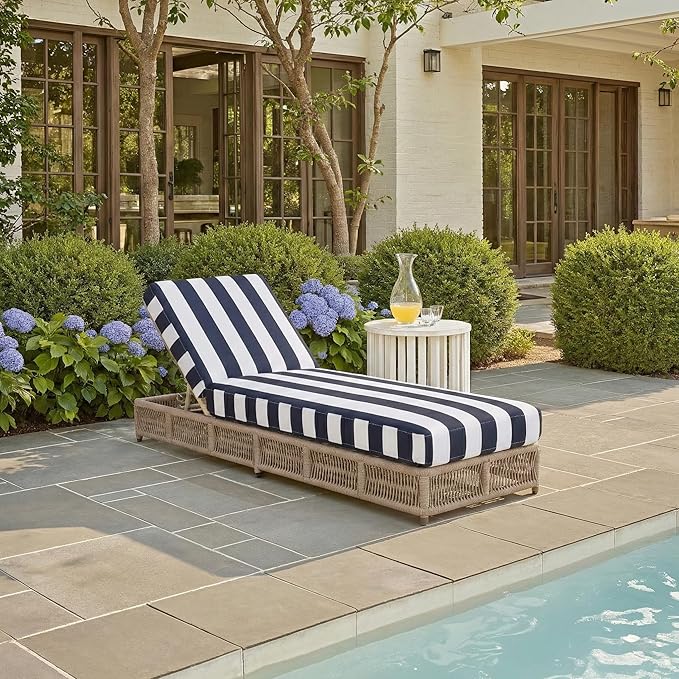 SAFAVIEH Outdoor Patio Furniture Collection - Gillian Heather Tan Rope Daybed, Navy Stripe Cushion, Coastal Sunlounger, Fully Assembled (PAT7527F)