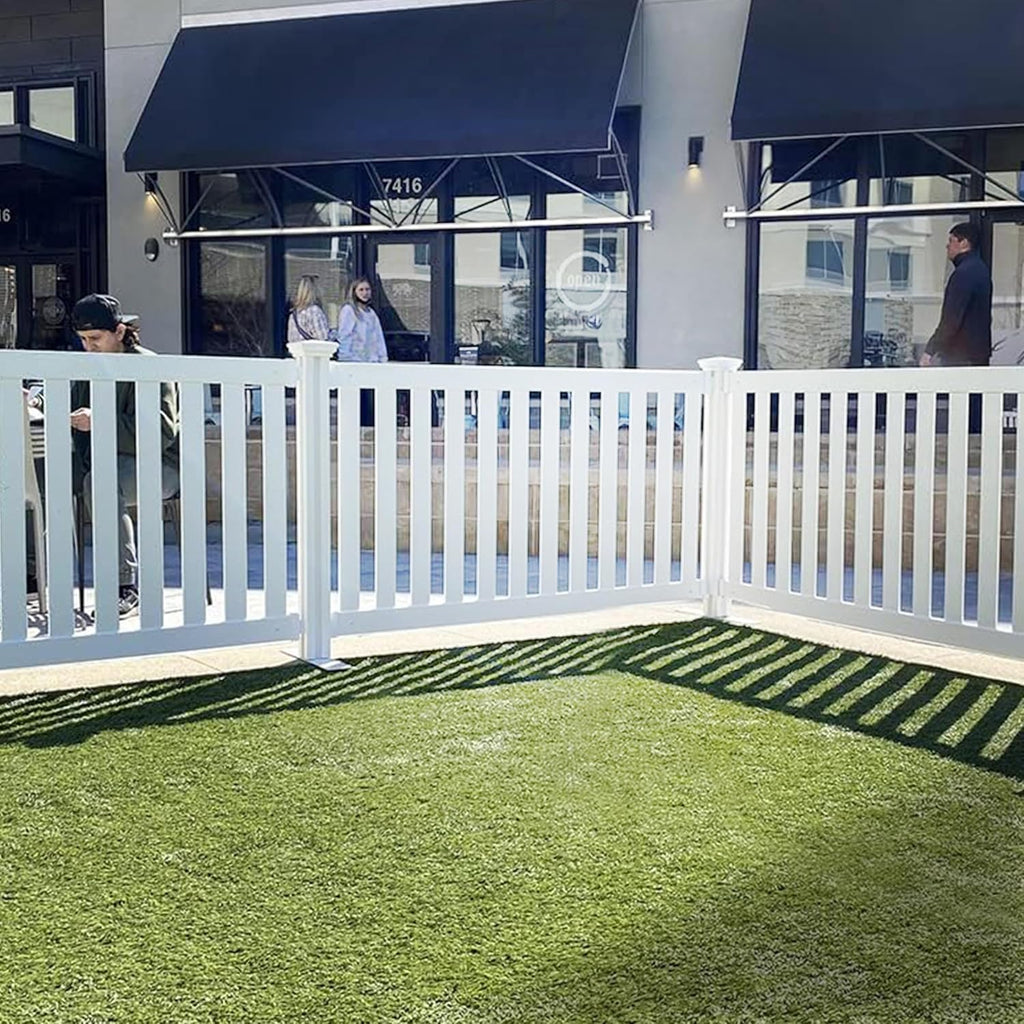zippity davidson portable event fence, white vinyl freestanding, main product view