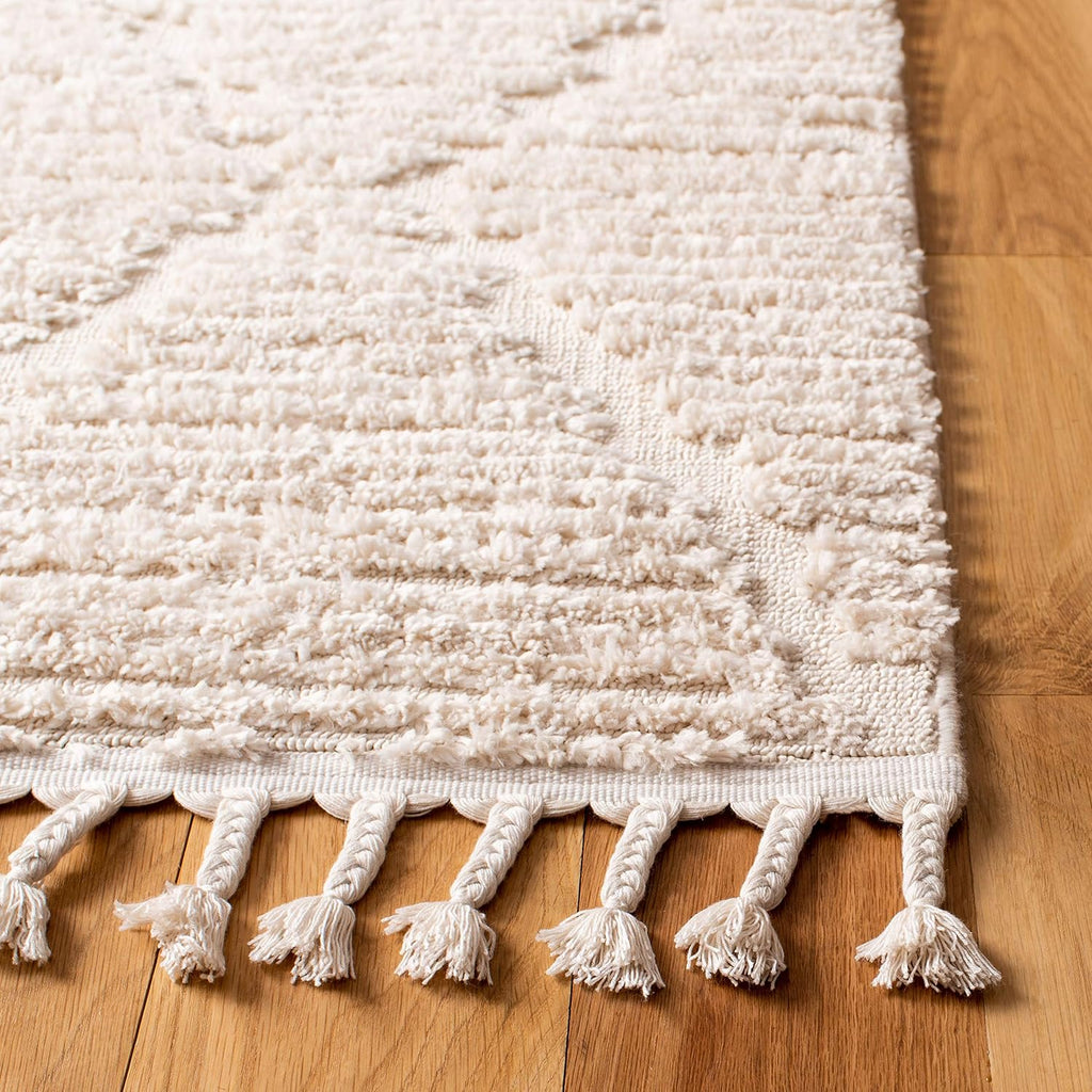 SAFAVIEH Marrakesh Collection Runner Rug - 2'2" x 16', Beige, Moroccan Trellis Design with Tassel Detail, Non-Shedding & Easy to Clean, Ideal for Hallway, Foyer, Entryway, Bedside (MRK517C)