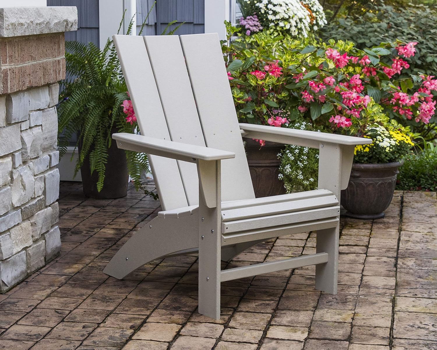 POLYWOOD Modern Curveback Adirondack Chair, HDPE Outdoor Patio Furniture, Fade-Proof All-Weather Deck Garden Fire Pit Chair, Red