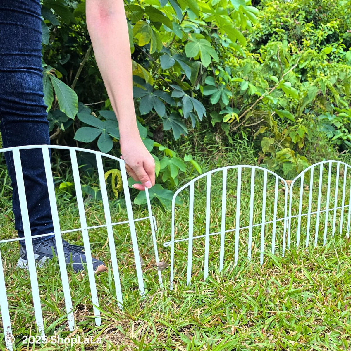 shoplala decorative fence (10 panels) 13in(l) x 16.5in(h), front angle view